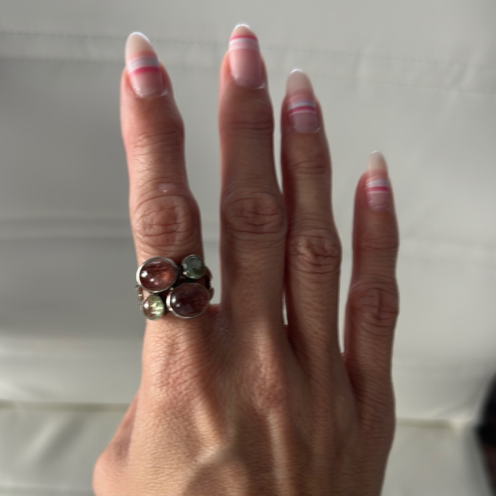 Elegant green and pink  Gemstone Ring